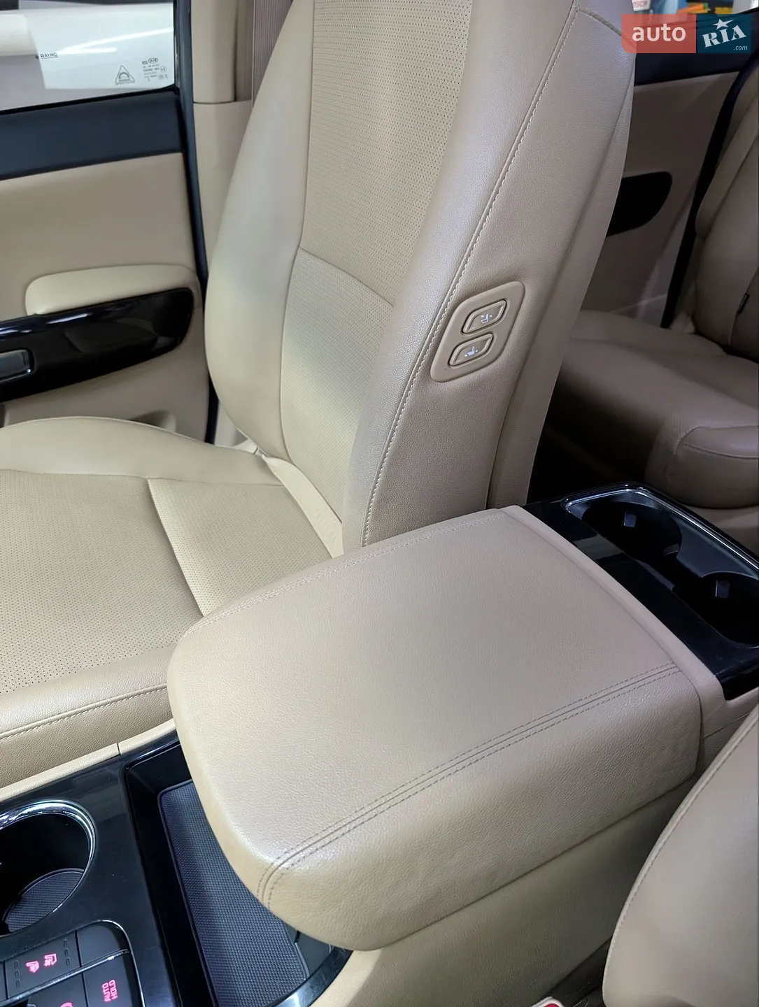 2018 Kia Carnival - мініатюра 14