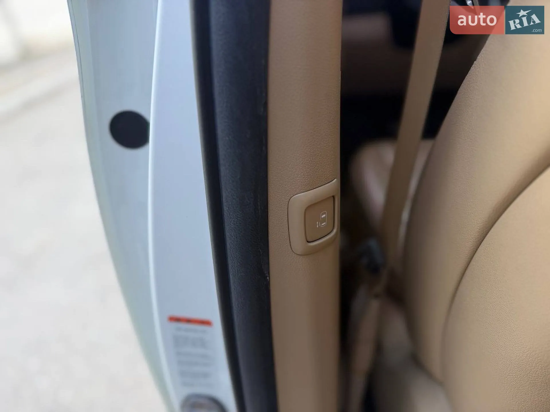 2017 Kia Carnival - мініатюра 24