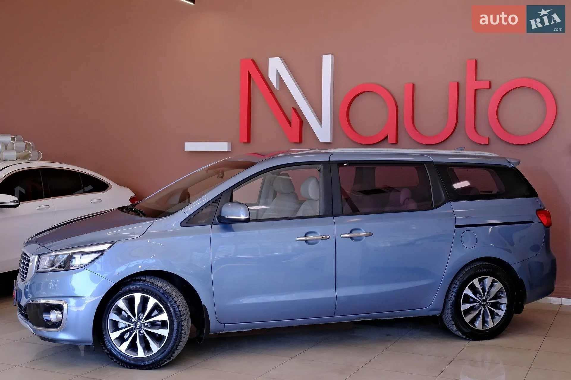 2014 Kia Carnival - мініатюра 12