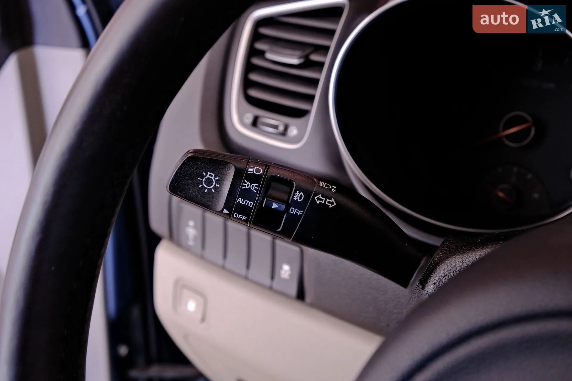 2014 Kia Carnival - мініатюра 22