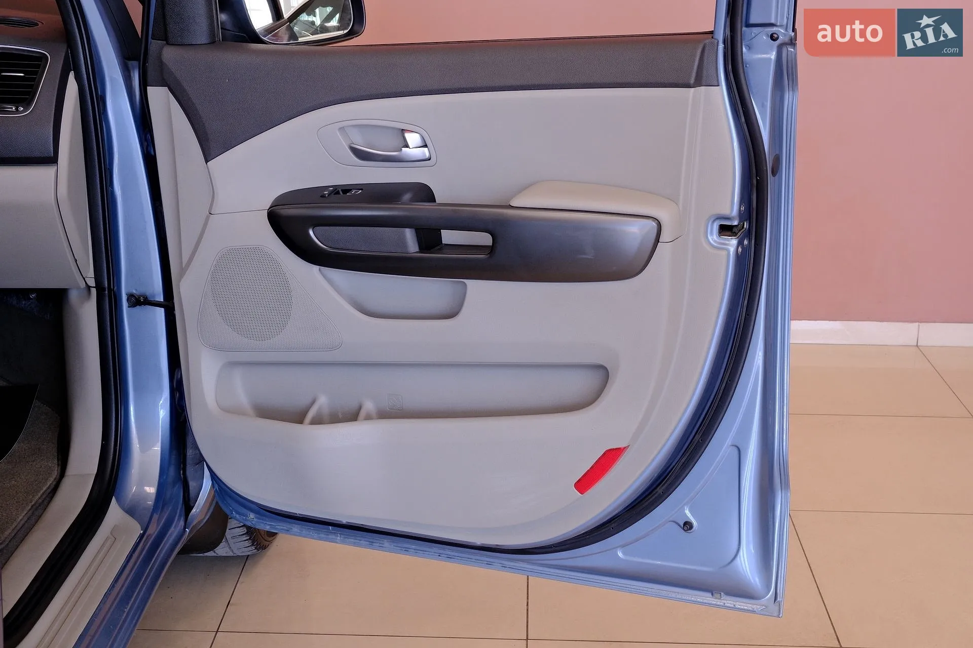 2014 Kia Carnival - мініатюра 41