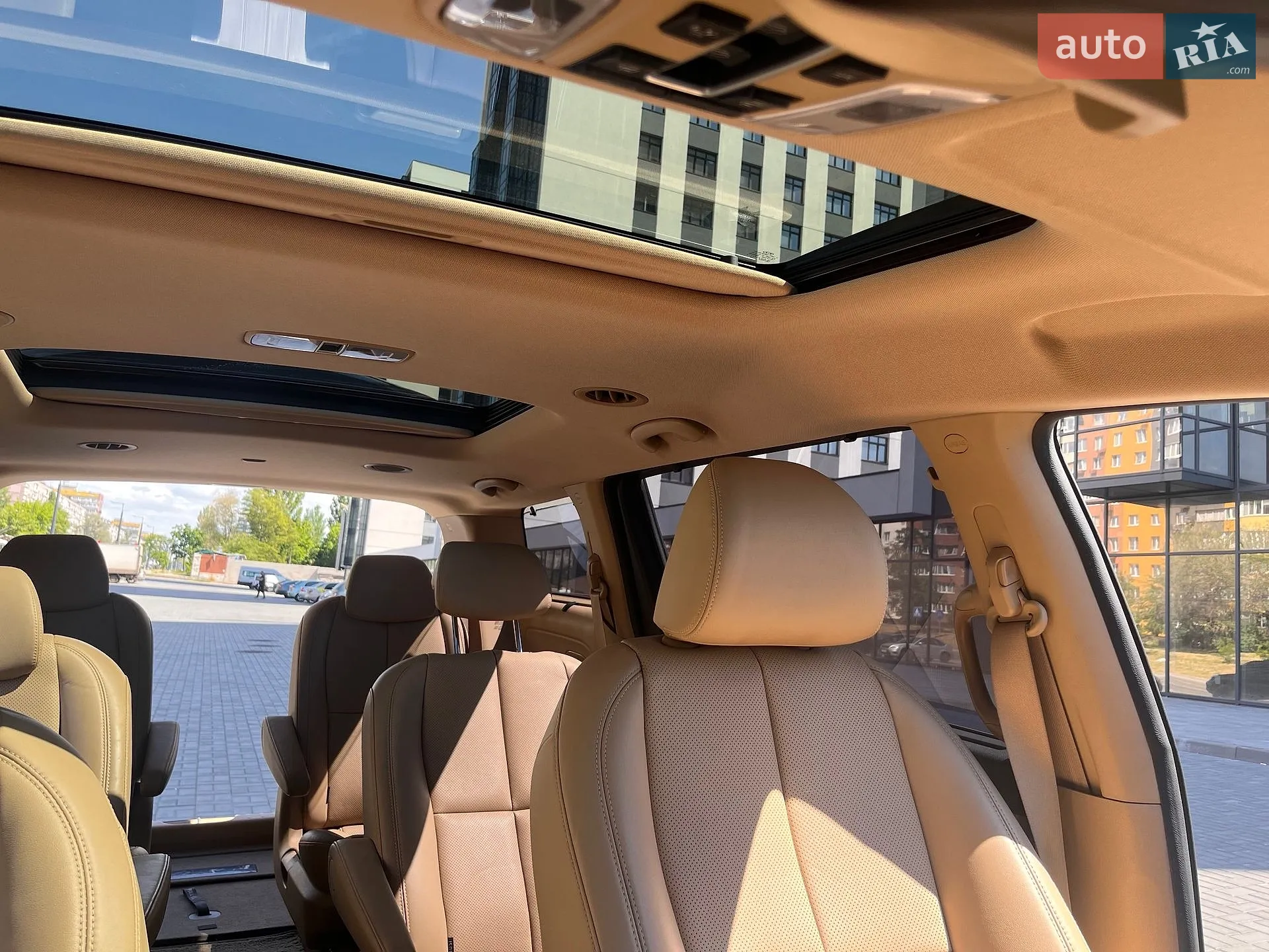 2018 Kia Carnival - мініатюра 20