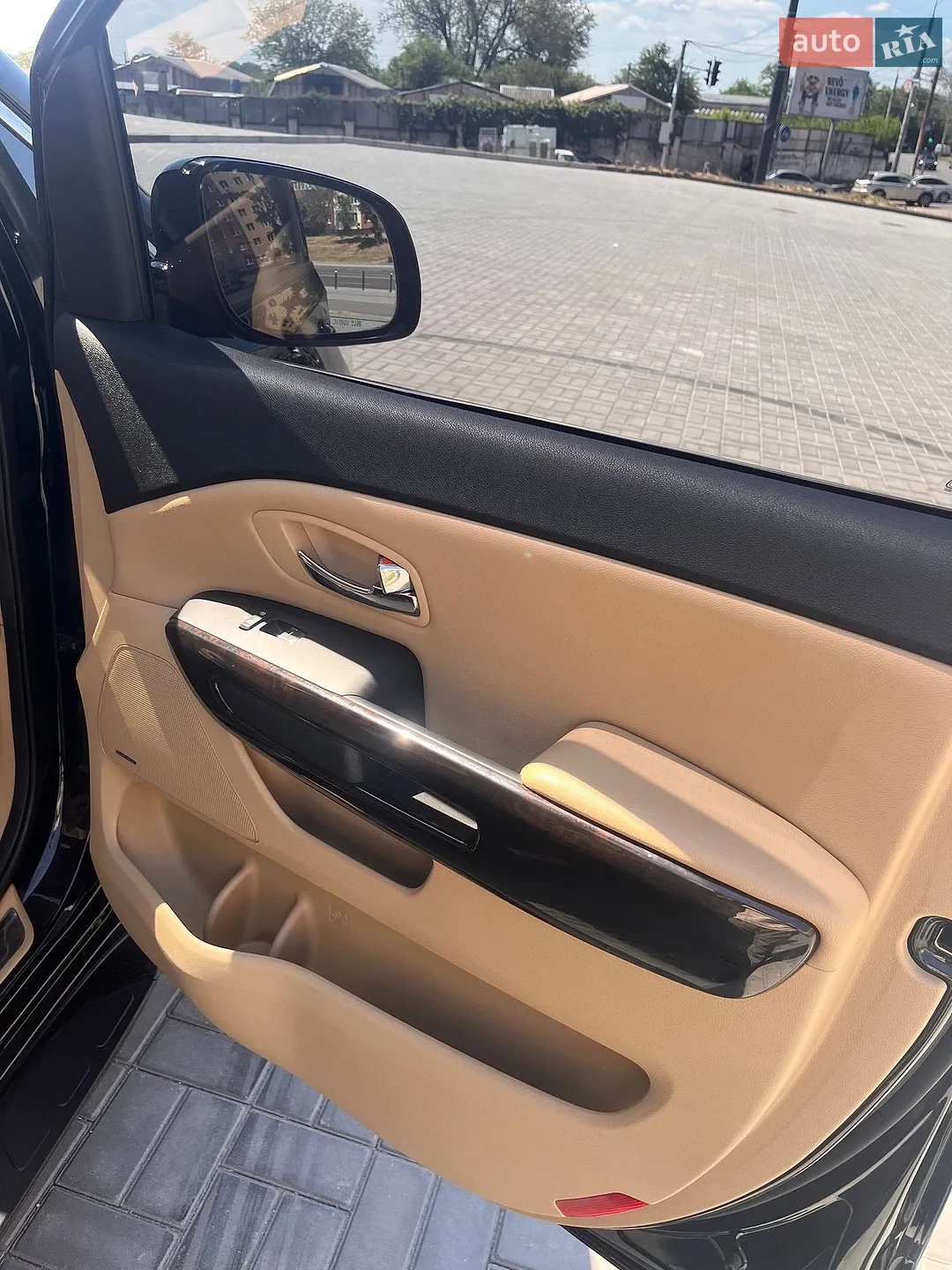 2018 Kia Carnival - мініатюра 21