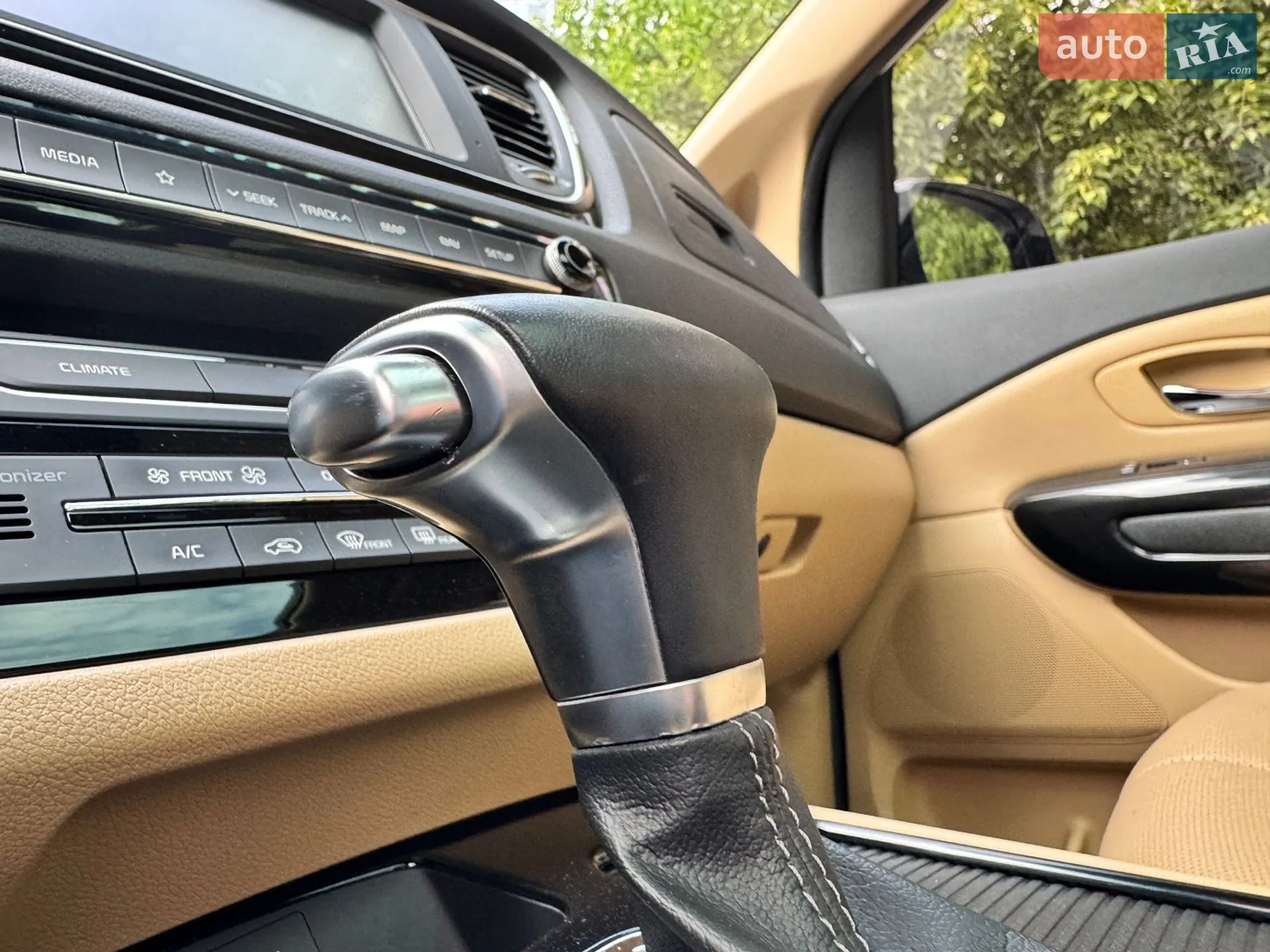 2018 Kia Carnival - мініатюра 27