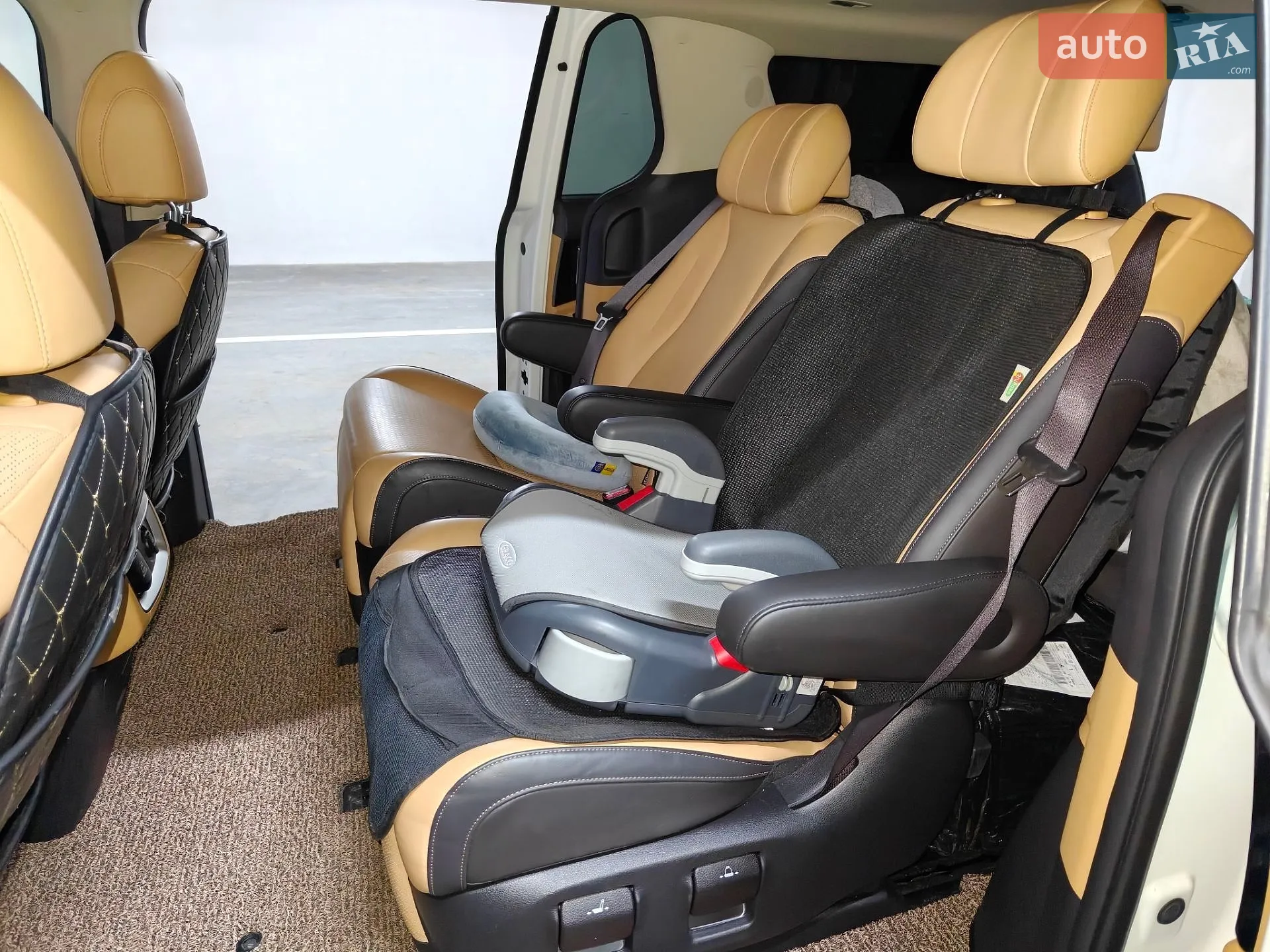2022 Kia Carnival - мініатюра 13