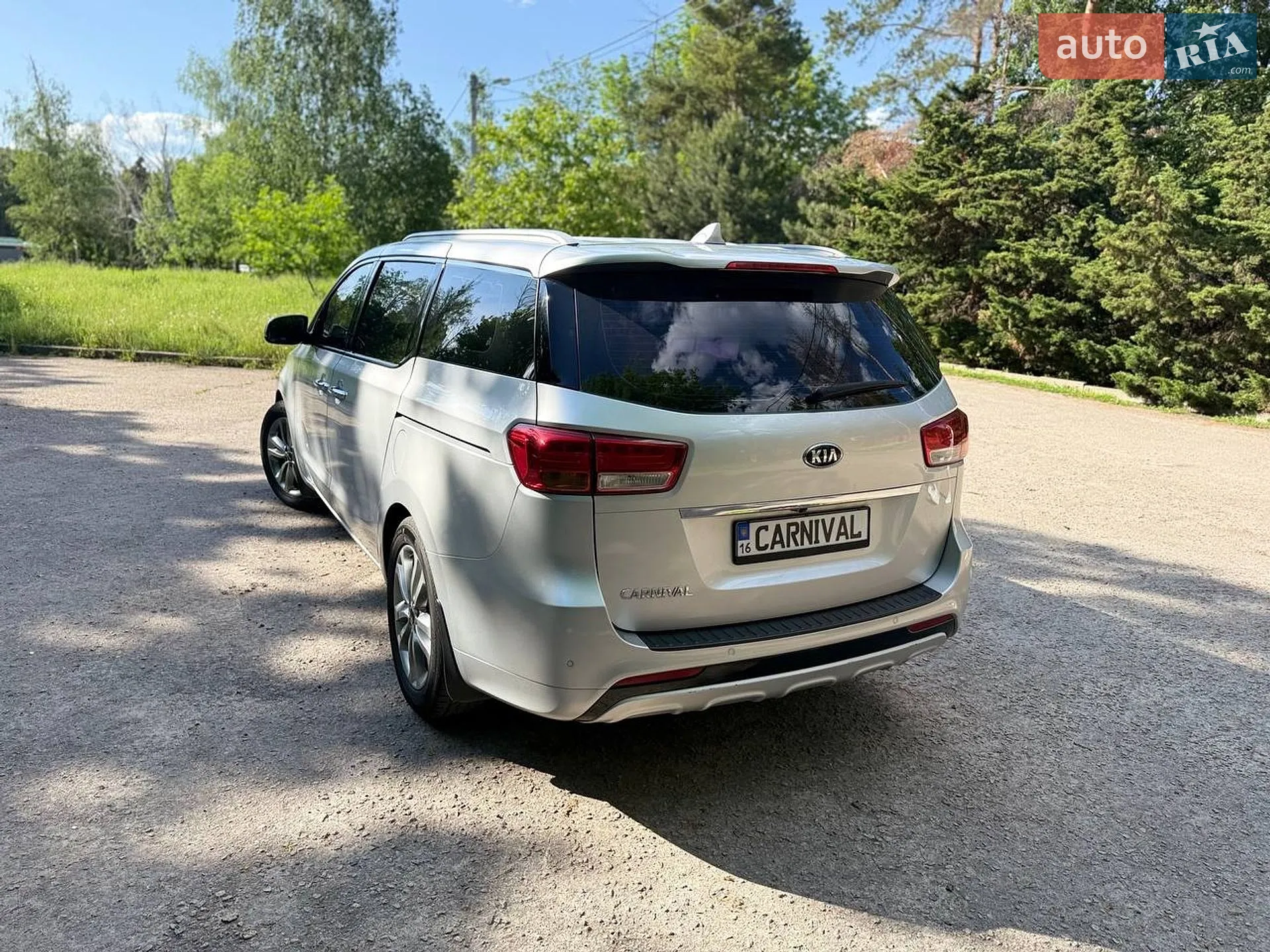 2015 Kia Carnival - мініатюра 6