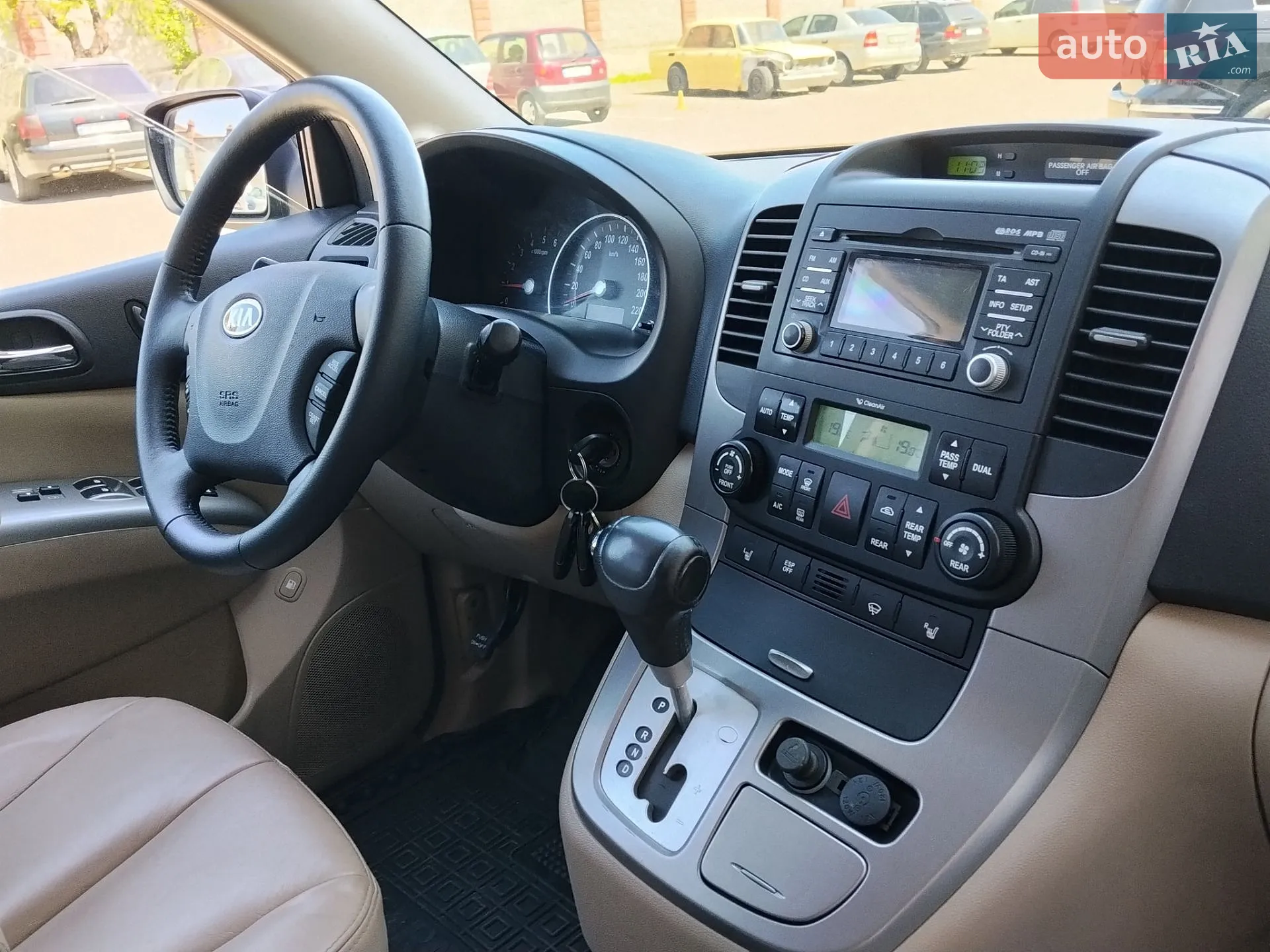 2012 Kia Carnival - мініатюра 16