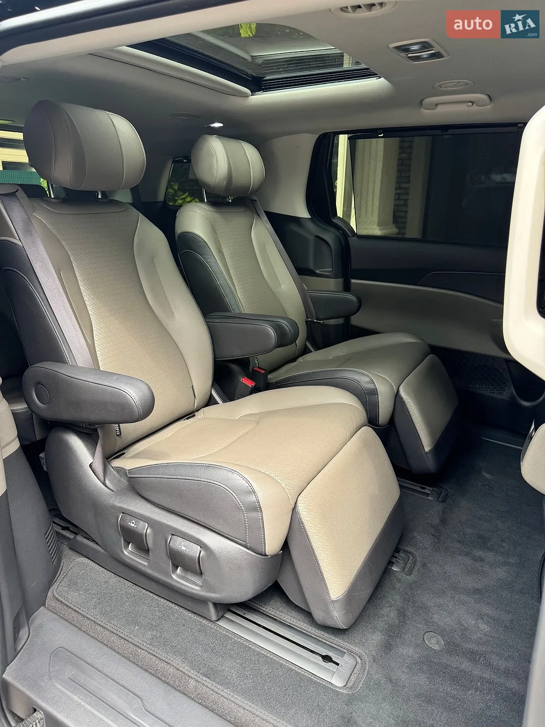 2024 Kia Carnival - мініатюра 28
