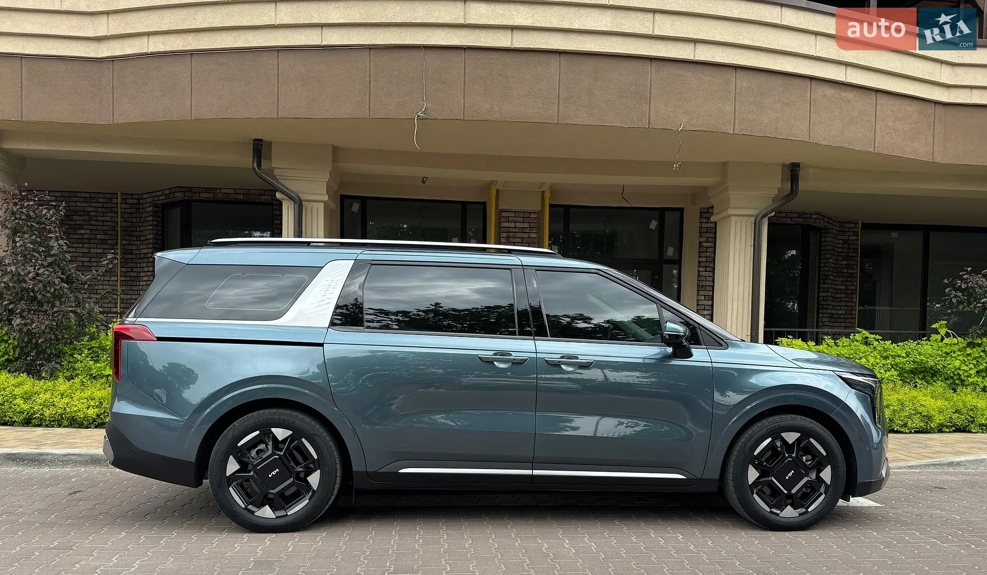 2024 Kia Carnival - мініатюра 10