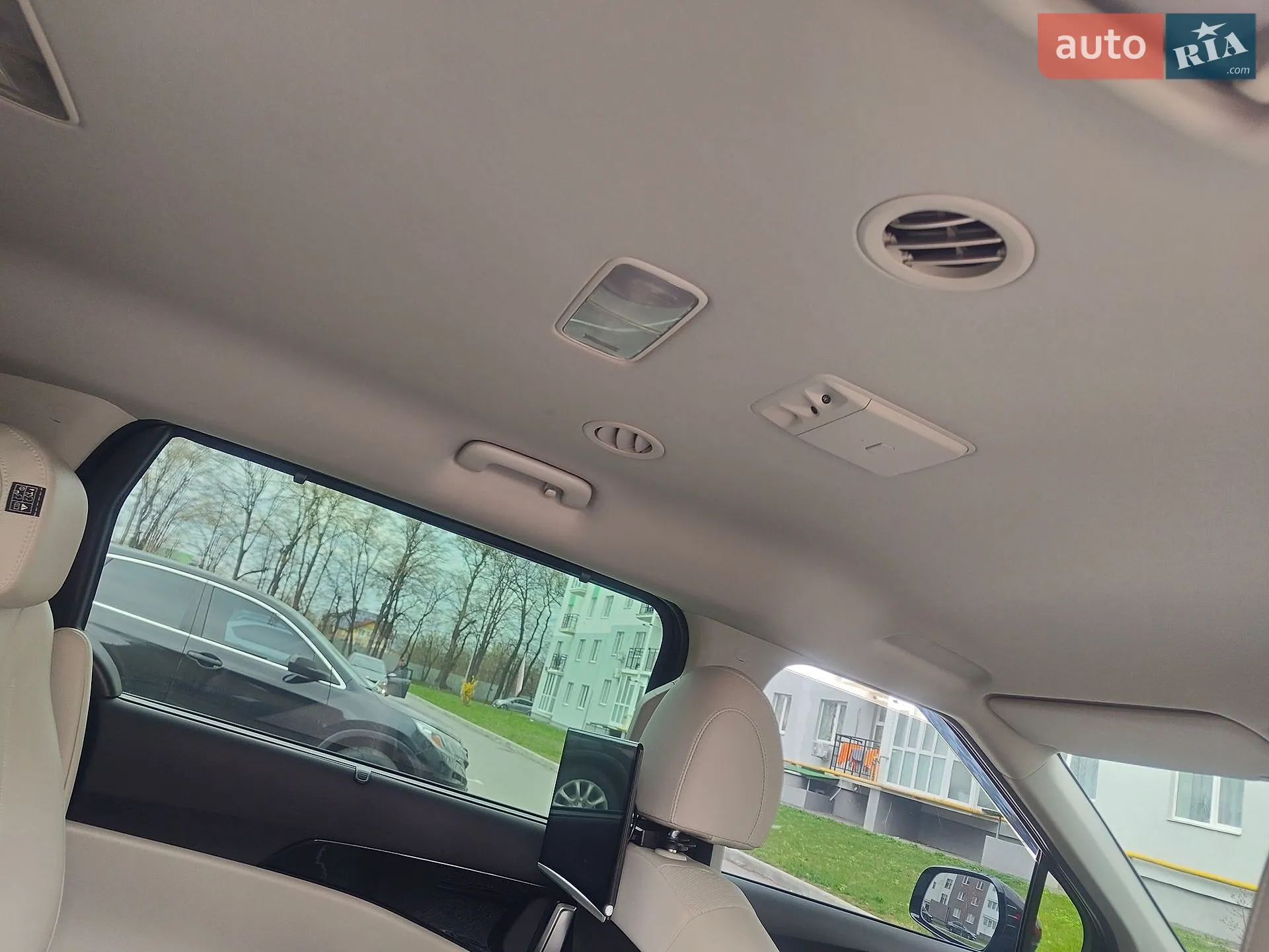 2021 Kia Carnival - мініатюра 30