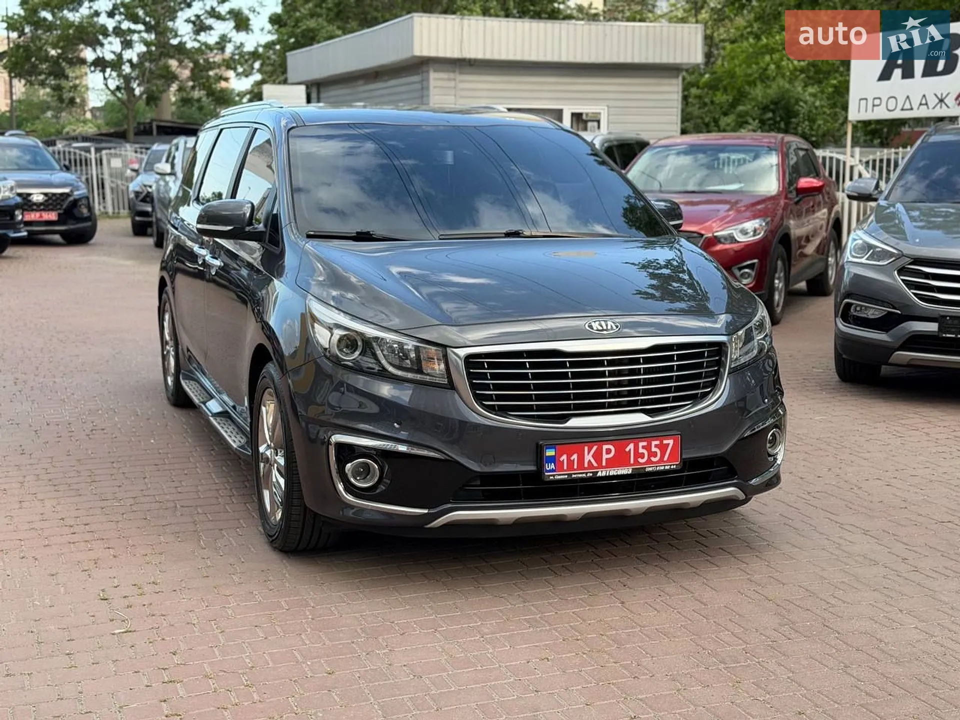 2016 Kia Carnival - мініатюра 2