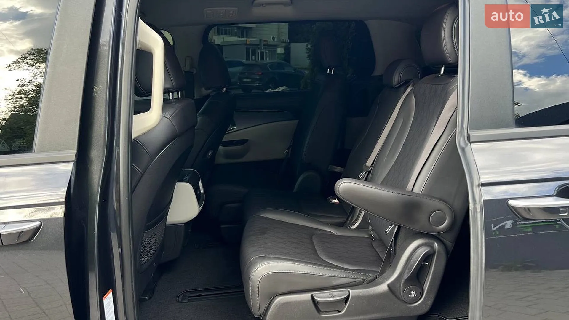 2023 Kia Carnival - мініатюра 19