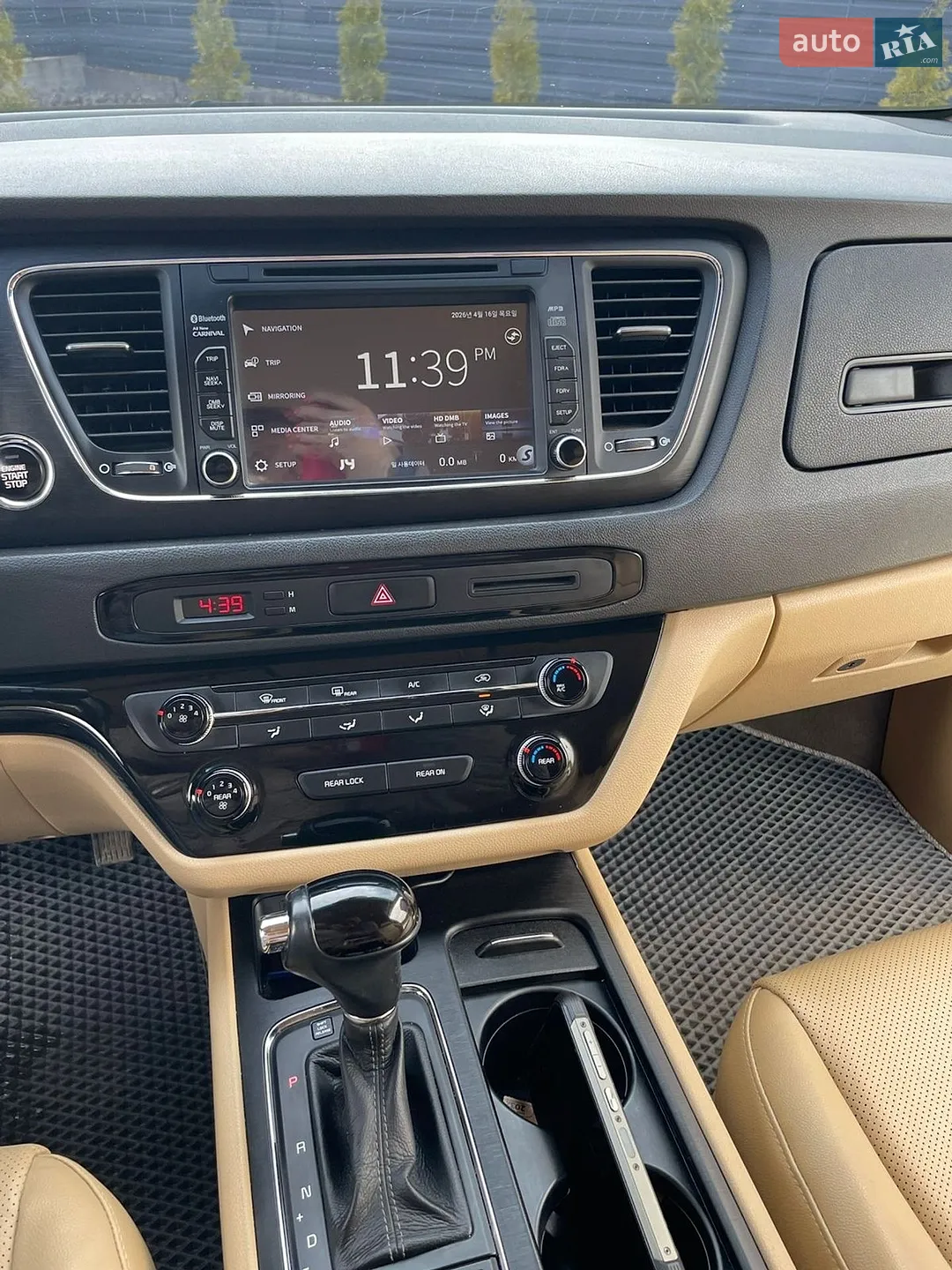 2016 Kia Carnival - мініатюра 13