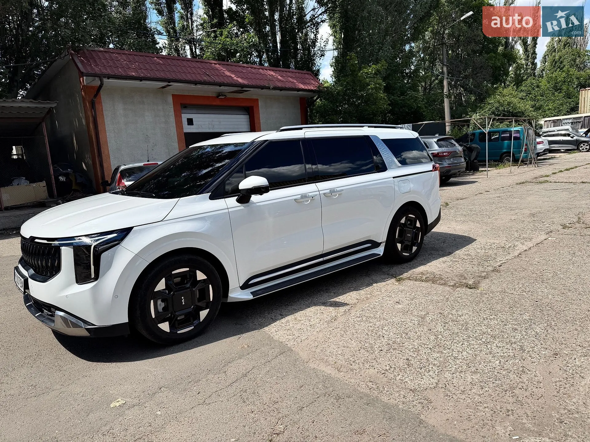 2024 Kia Carnival - фото 1