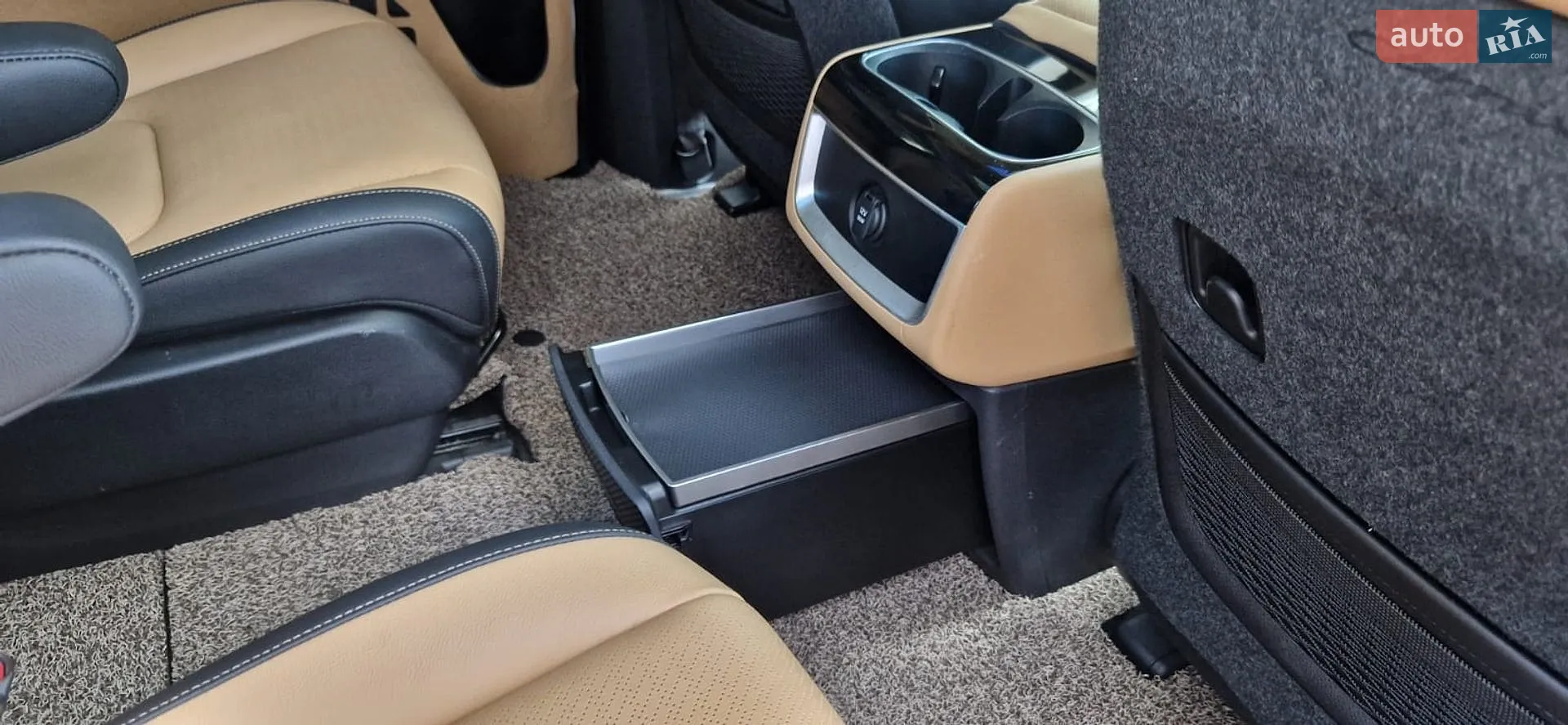 2021 Kia Carnival - мініатюра 38