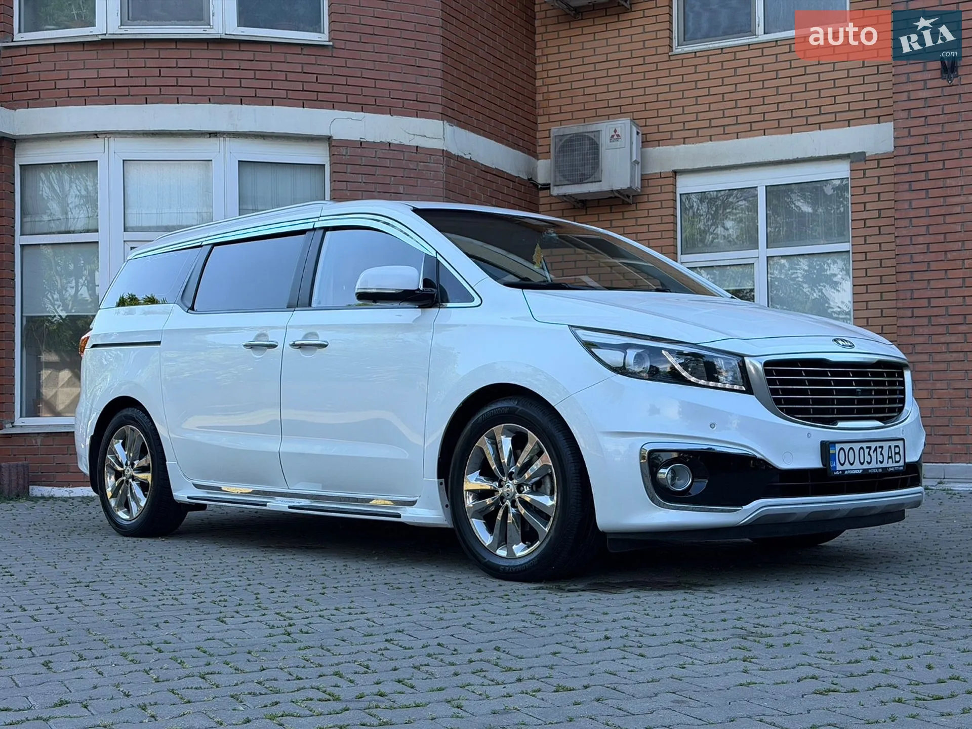 2015 Kia Carnival - мініатюра 5