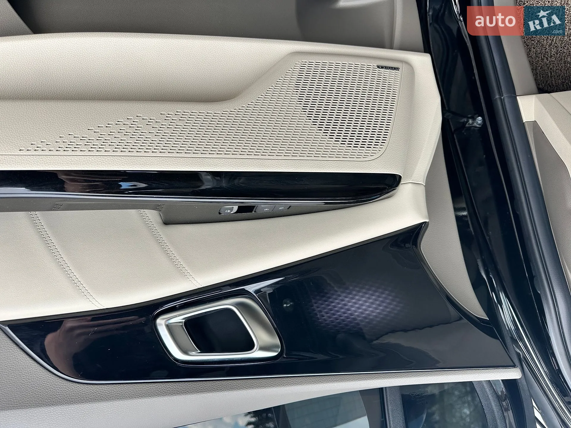 2021 Kia Carnival - мініатюра 30