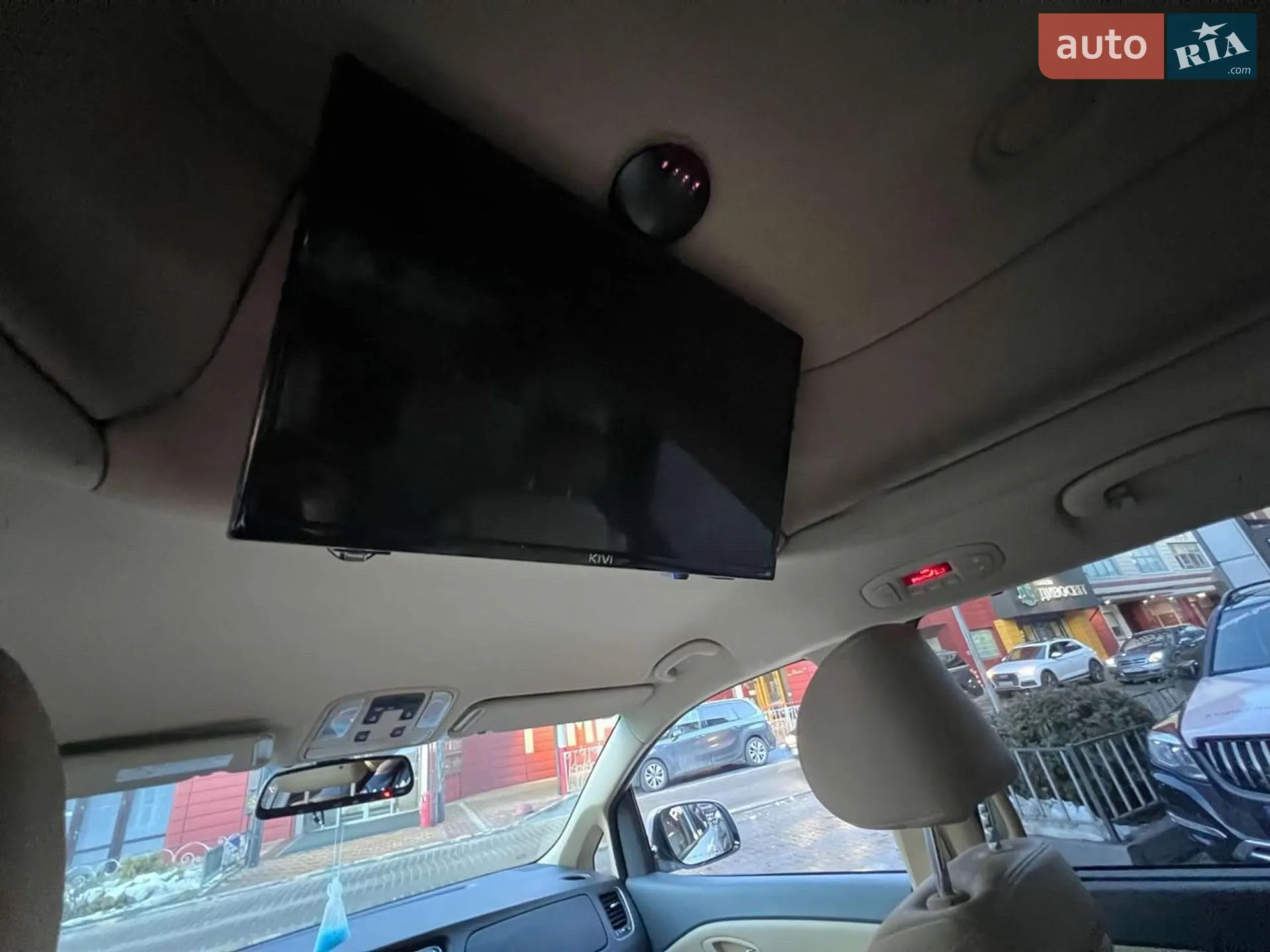 2018 Kia Carnival - мініатюра 8