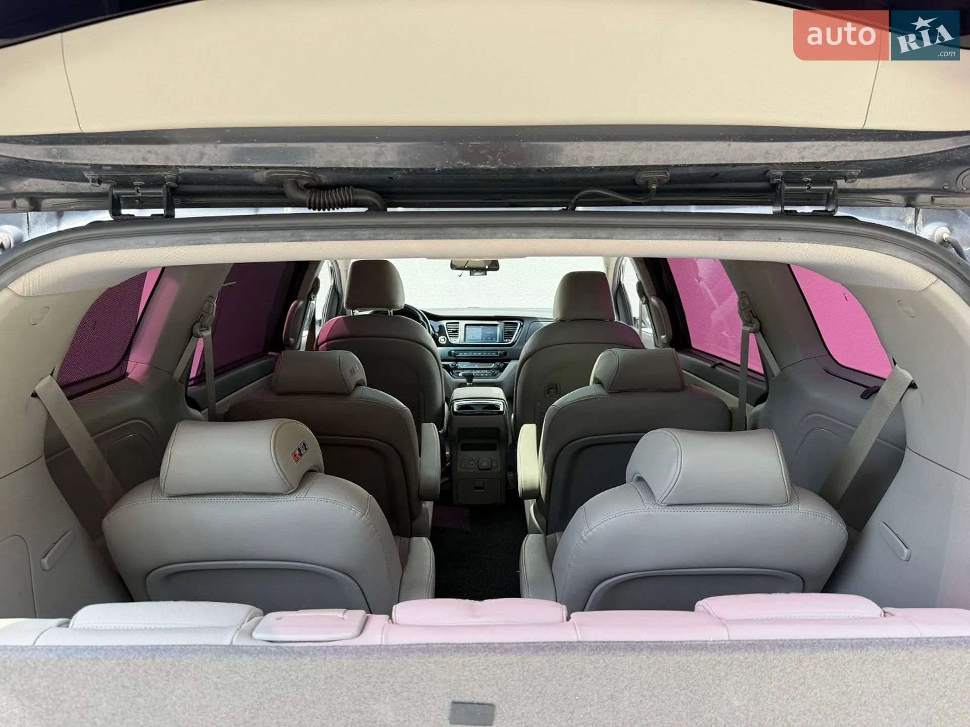 2017 Kia Carnival - мініатюра 44