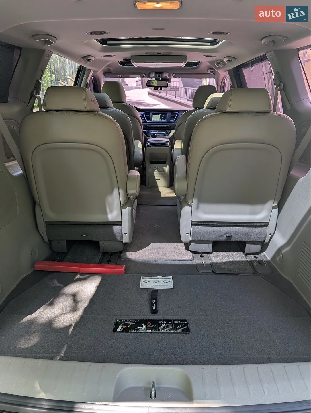 2015 Kia Carnival - мініатюра 39