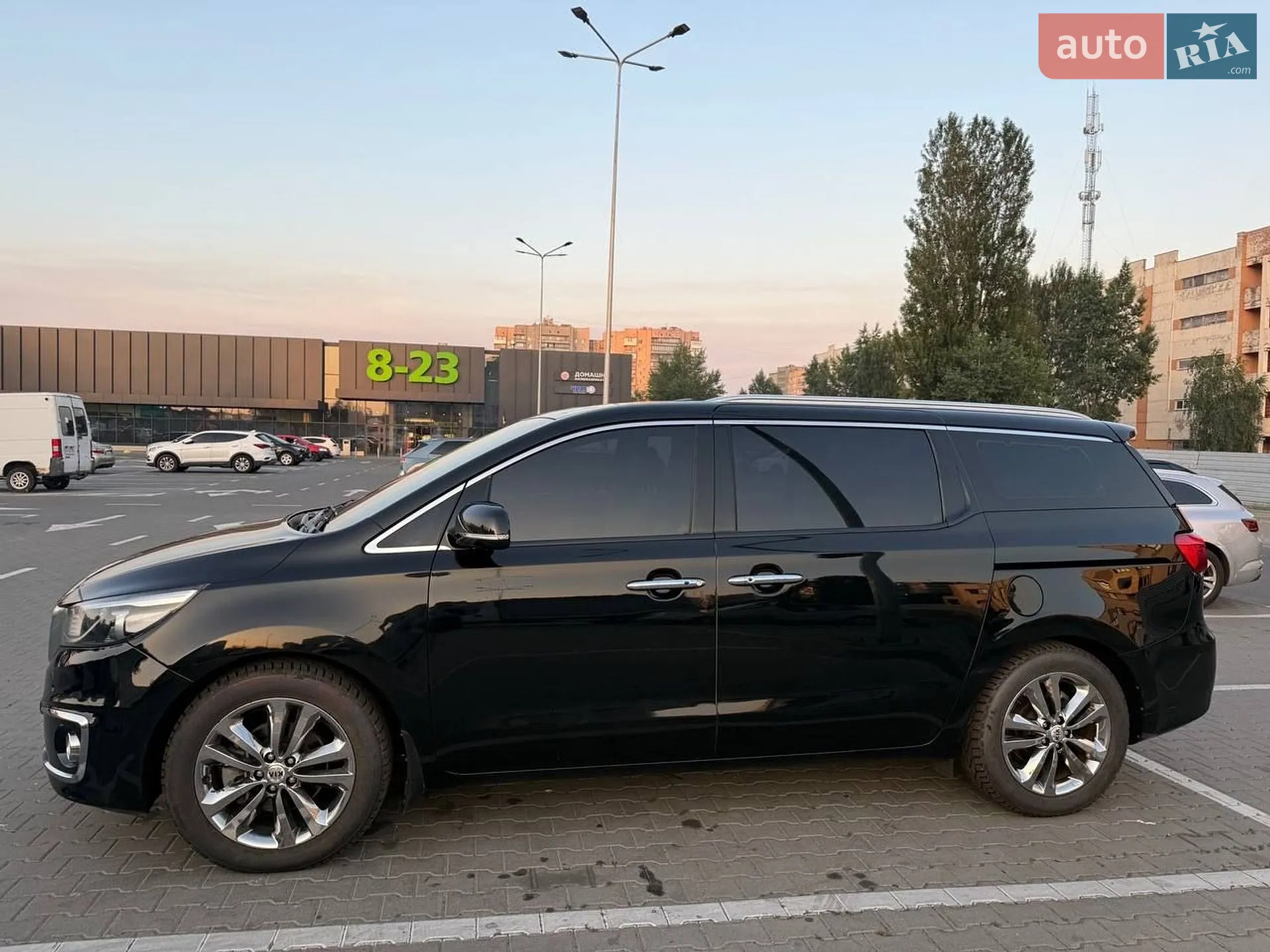 2016 Kia Carnival - мініатюра 5