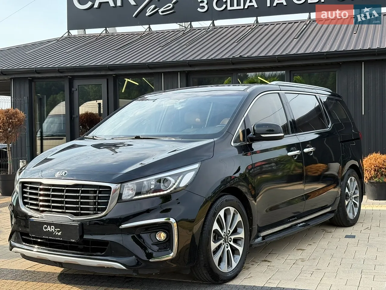 2018 Kia Carnival - мініатюра 12