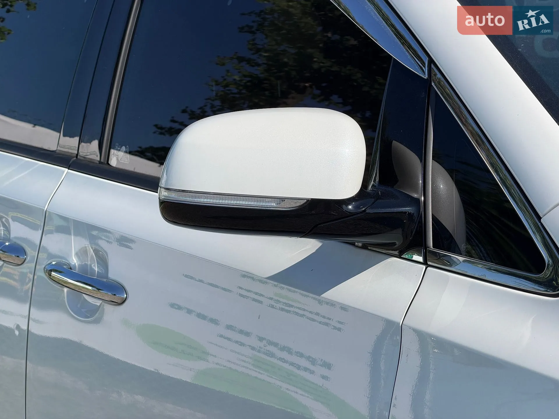 2014 Kia Carnival - мініатюра 21