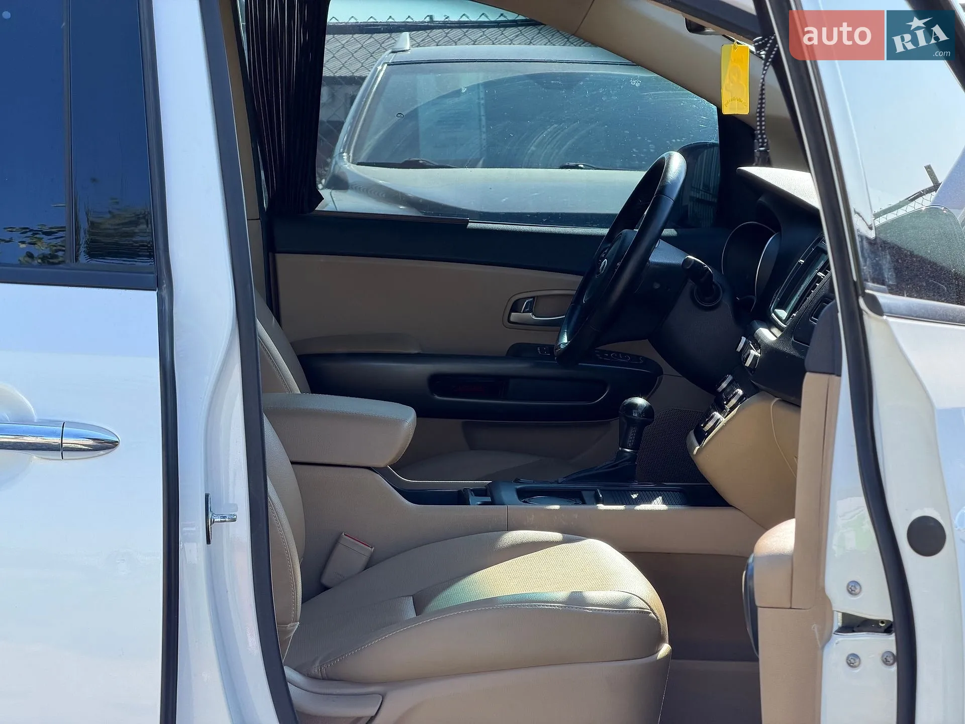 2014 Kia Carnival - мініатюра 41