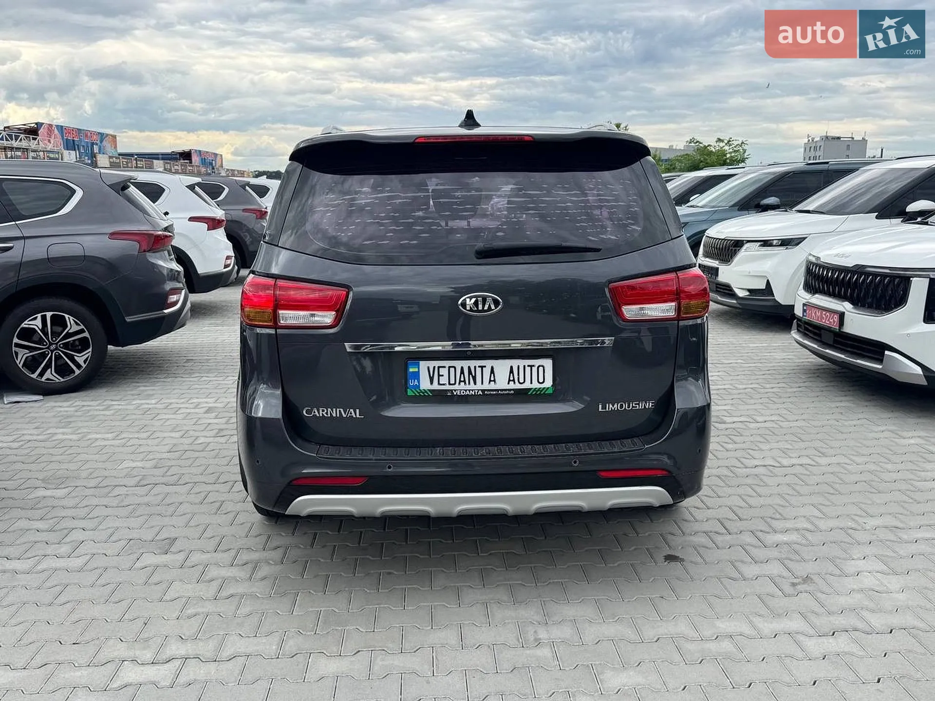 2016 Kia Carnival - мініатюра 8