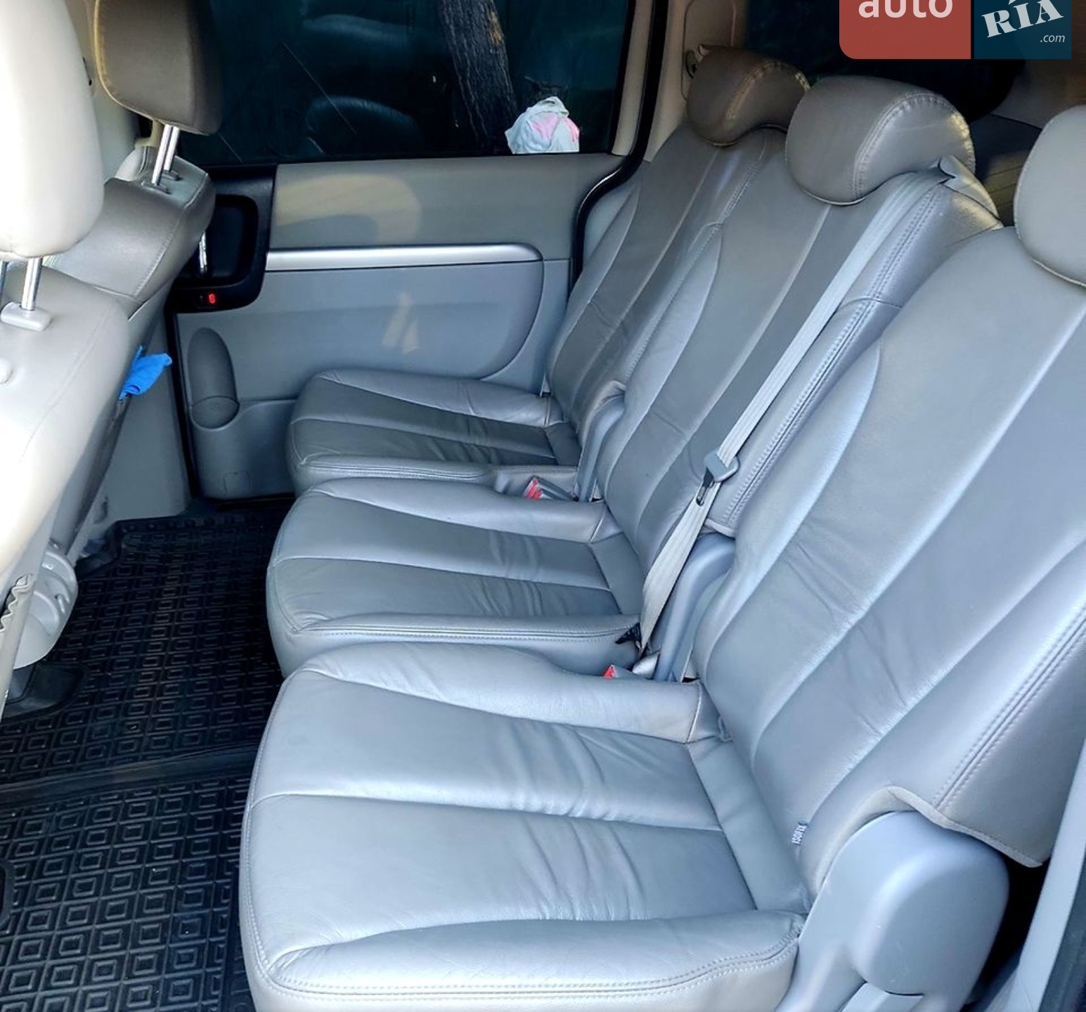 2011 Kia Carnival - мініатюра 6