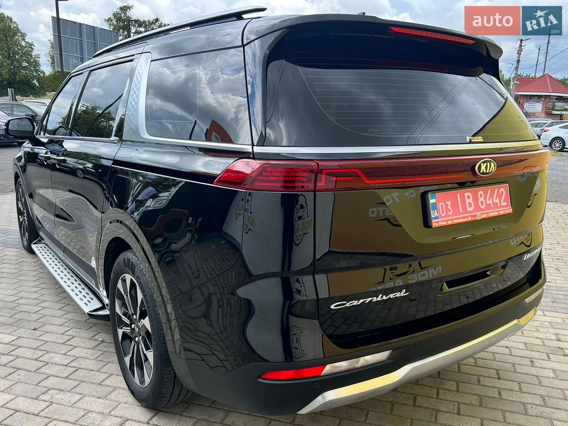 2021 Kia Carnival - мініатюра 3