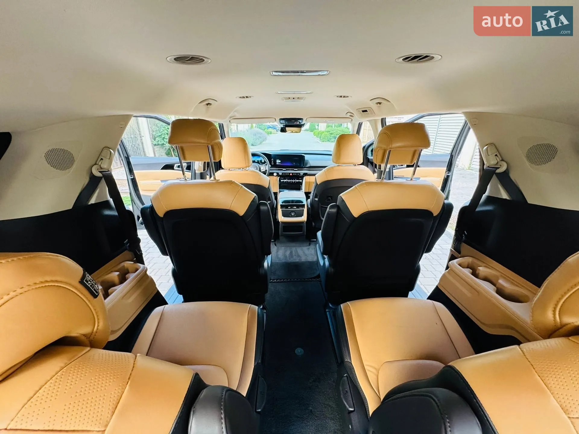 2023 Kia Carnival - мініатюра 9