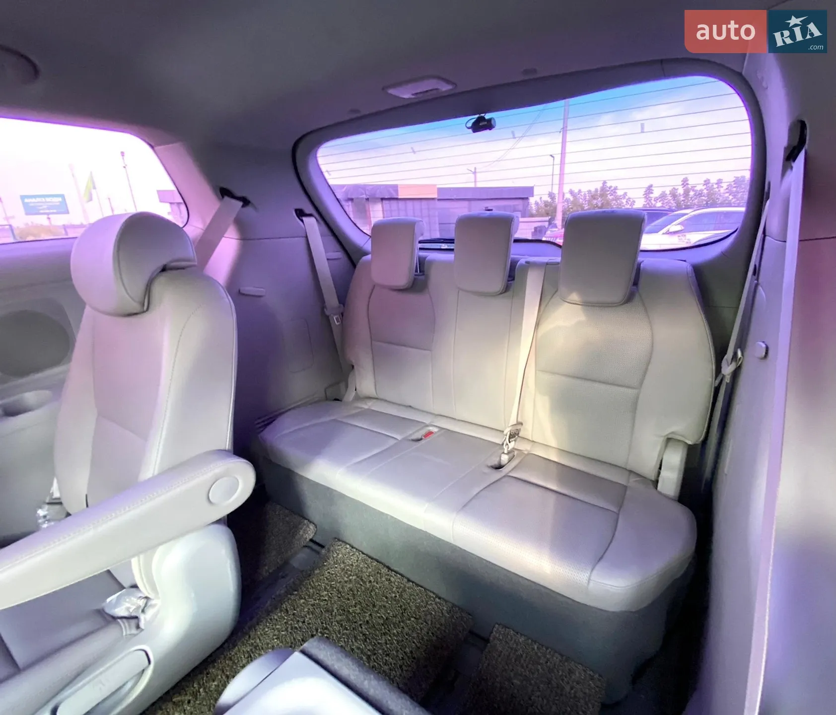 2018 Kia Carnival - мініатюра 31