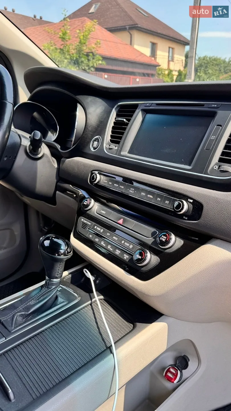 2016 Kia Carnival - мініатюра 20