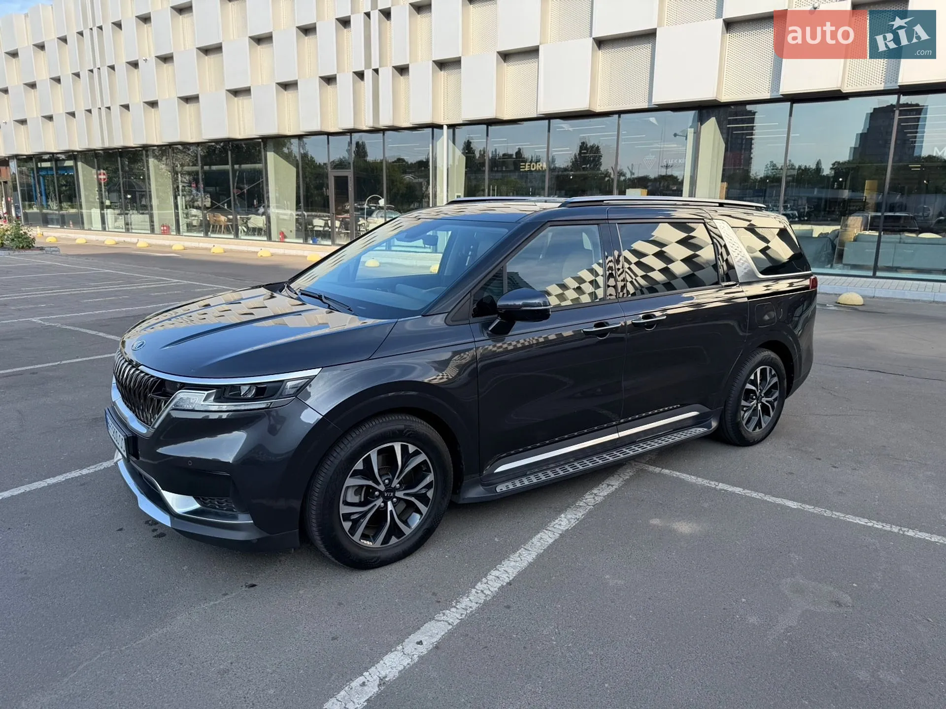 2020 Kia Carnival - мініатюра 3