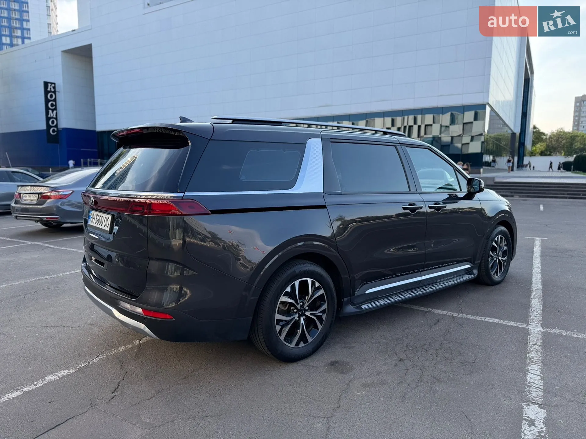 2020 Kia Carnival - мініатюра 8