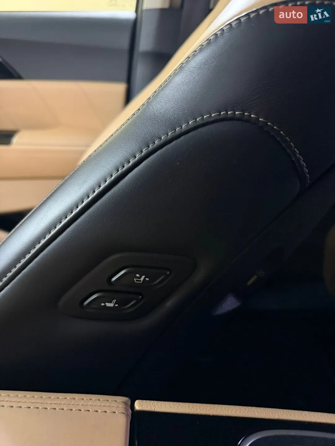 2020 Kia Carnival - мініатюра 33
