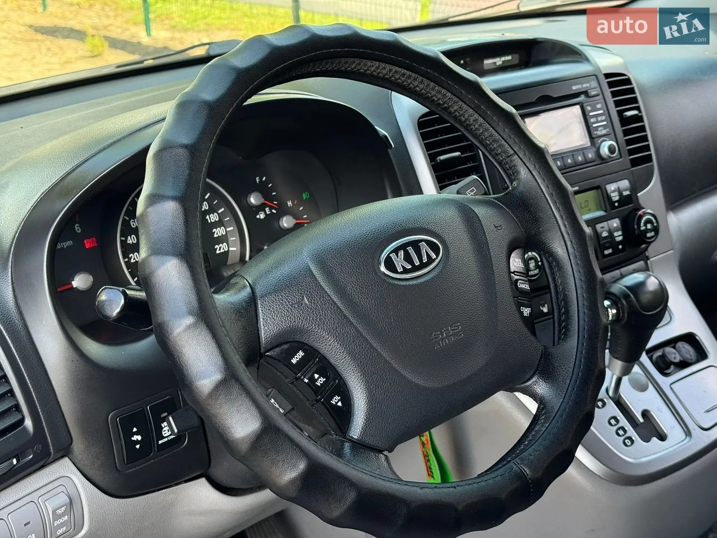 2011 Kia Carnival - мініатюра 17