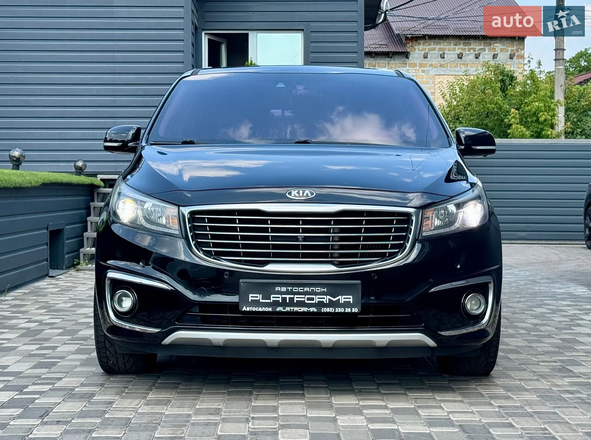 2014 Kia Carnival - мініатюра 2