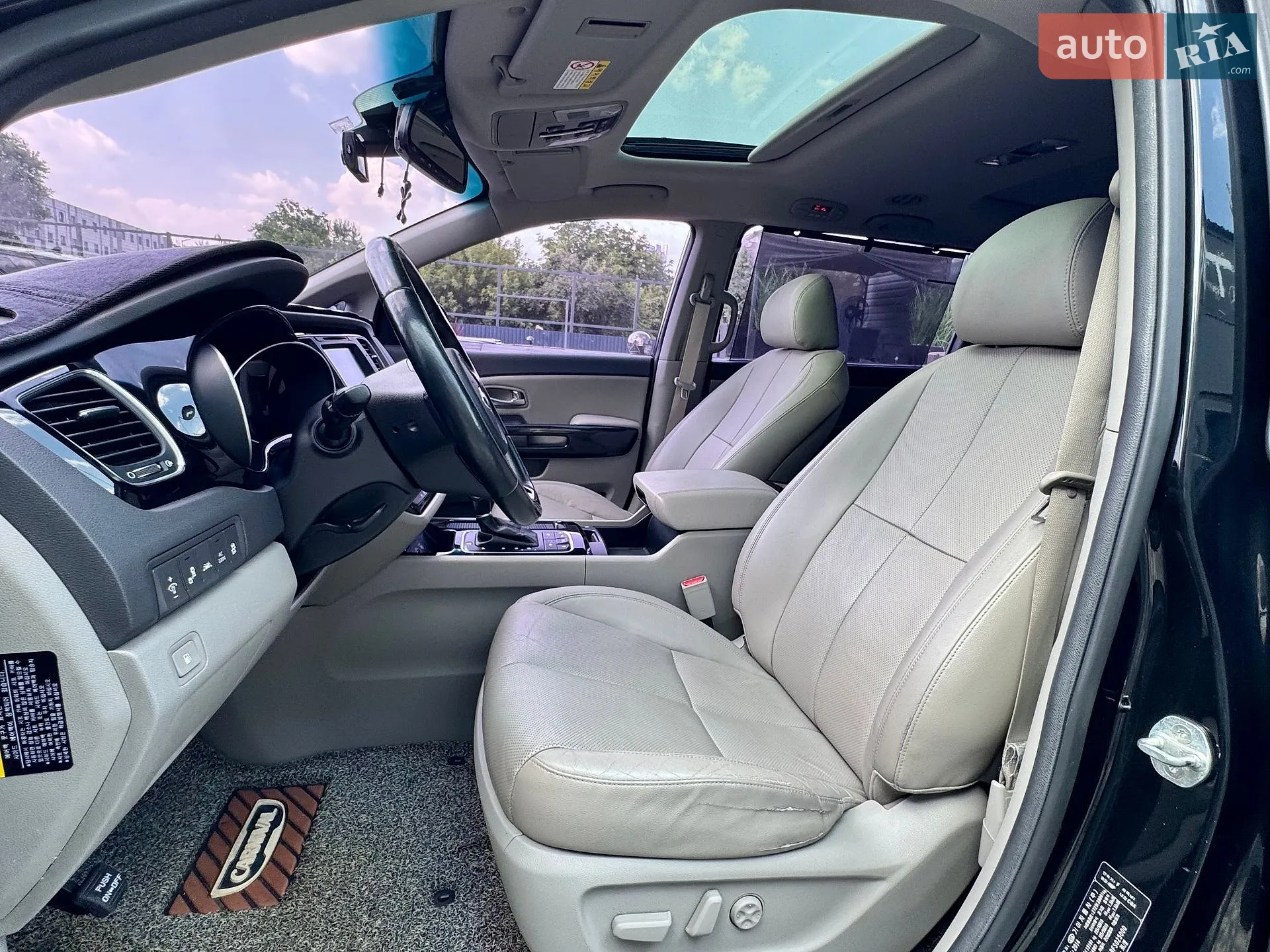 2014 Kia Carnival - мініатюра 21