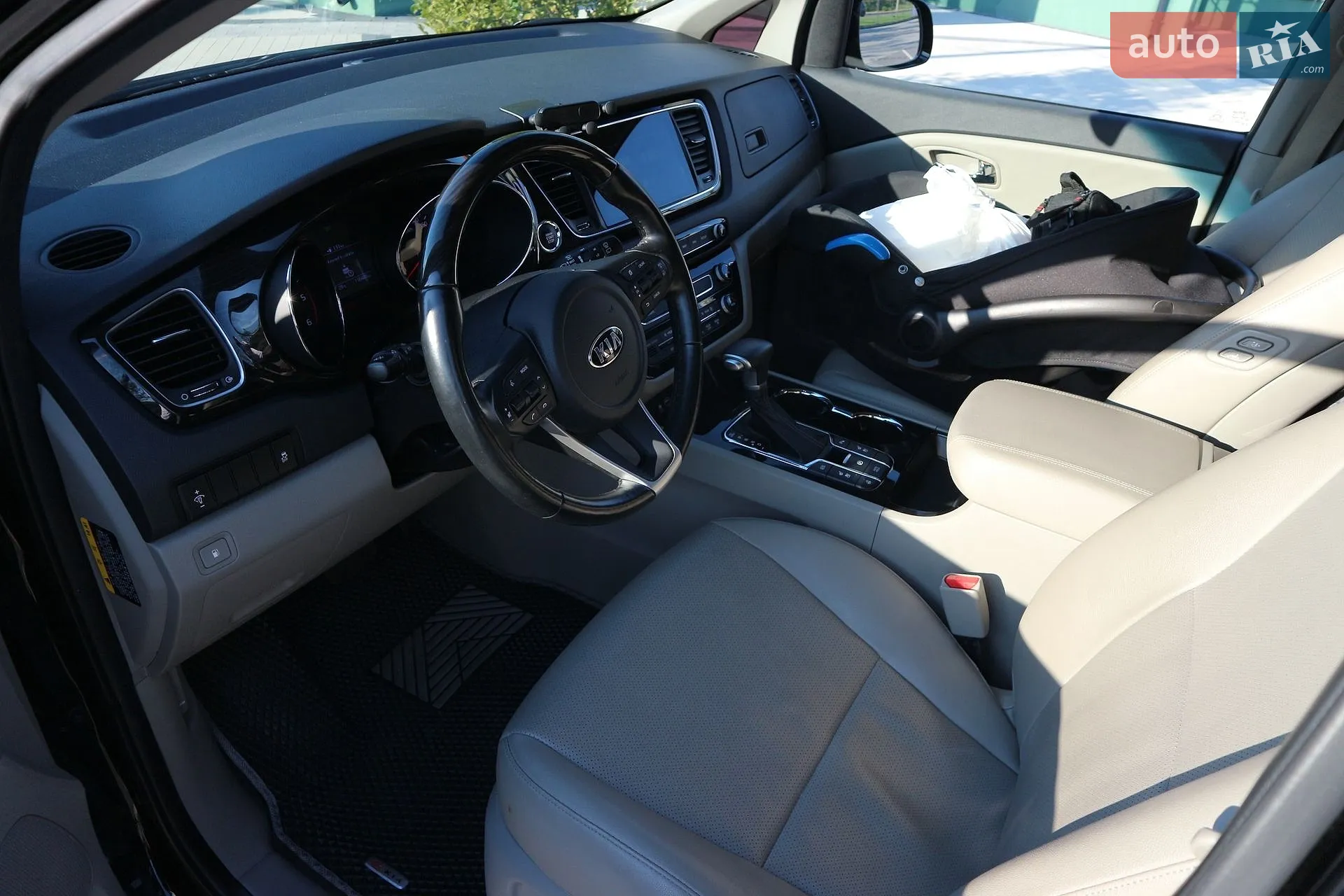 2019 Kia Carnival - мініатюра 25
