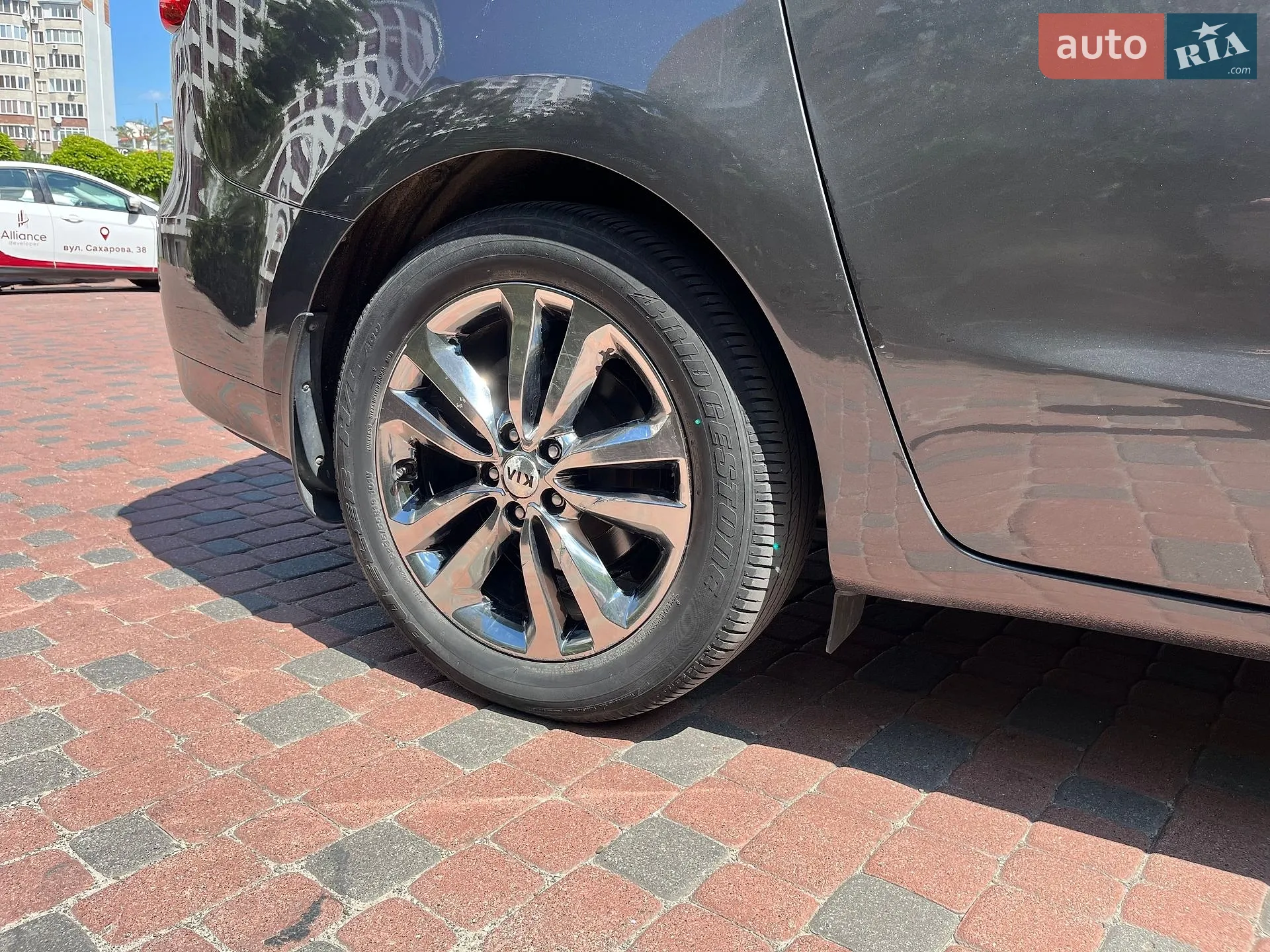 2016 Kia Carnival - мініатюра 20