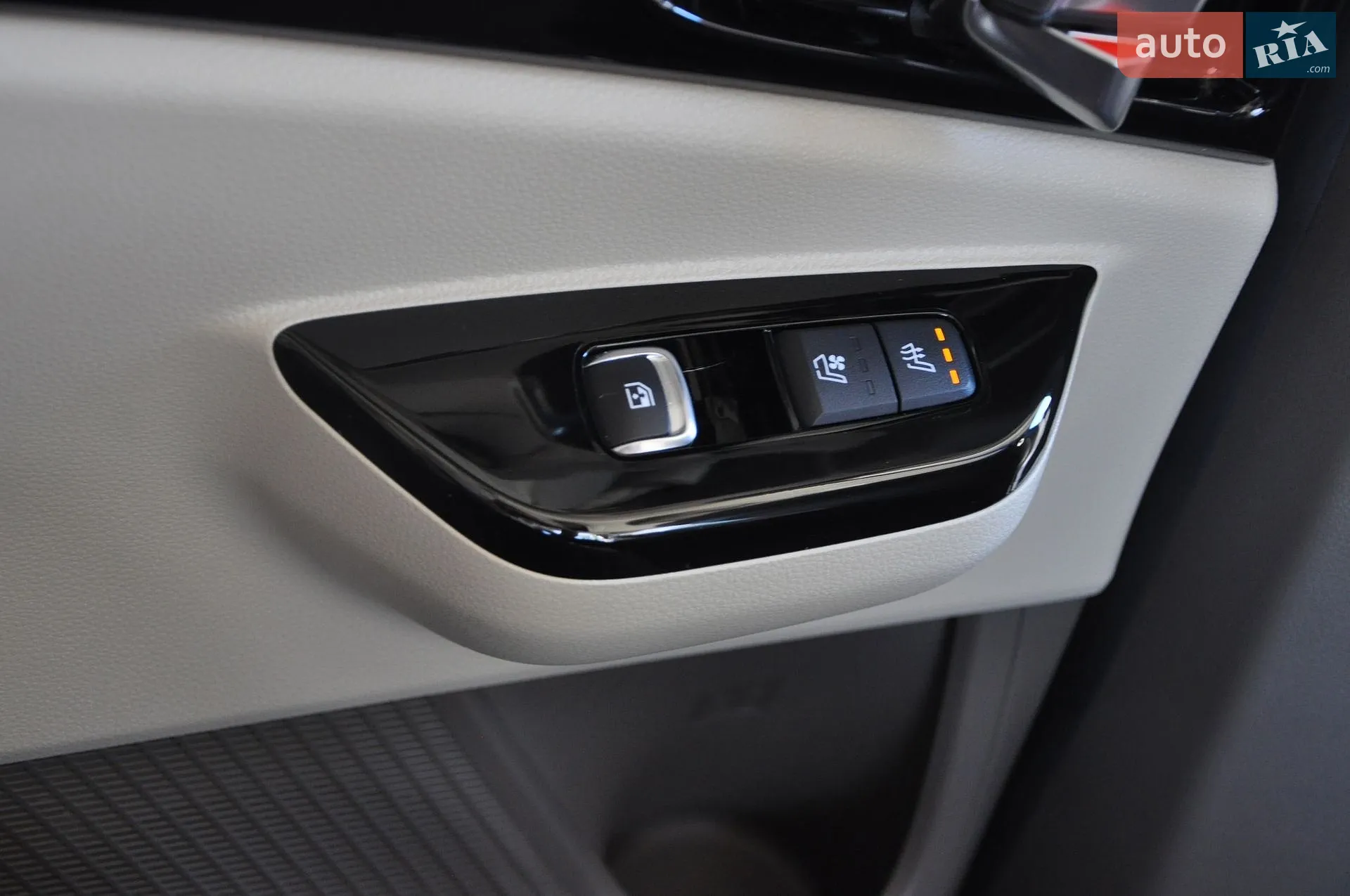 2021 Kia Carnival - мініатюра 25