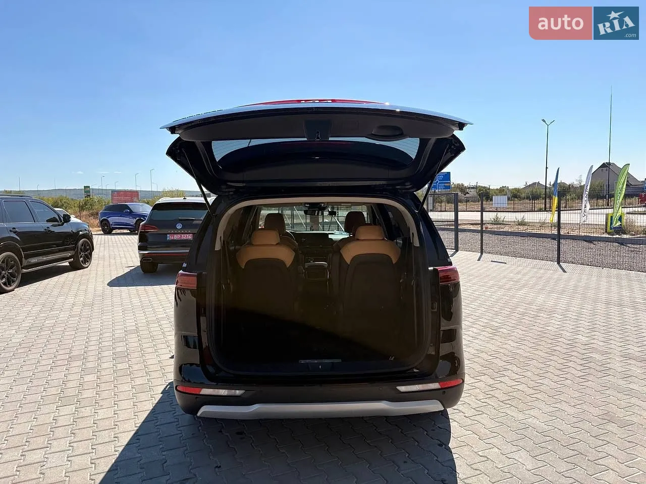 2021 Kia Carnival - мініатюра 9