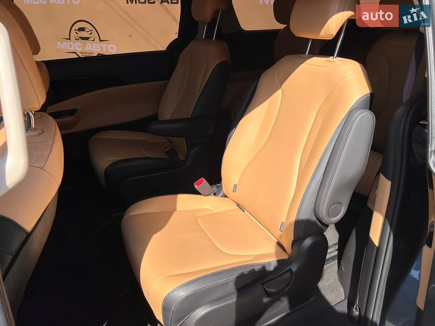 2021 Kia Carnival - мініатюра 13