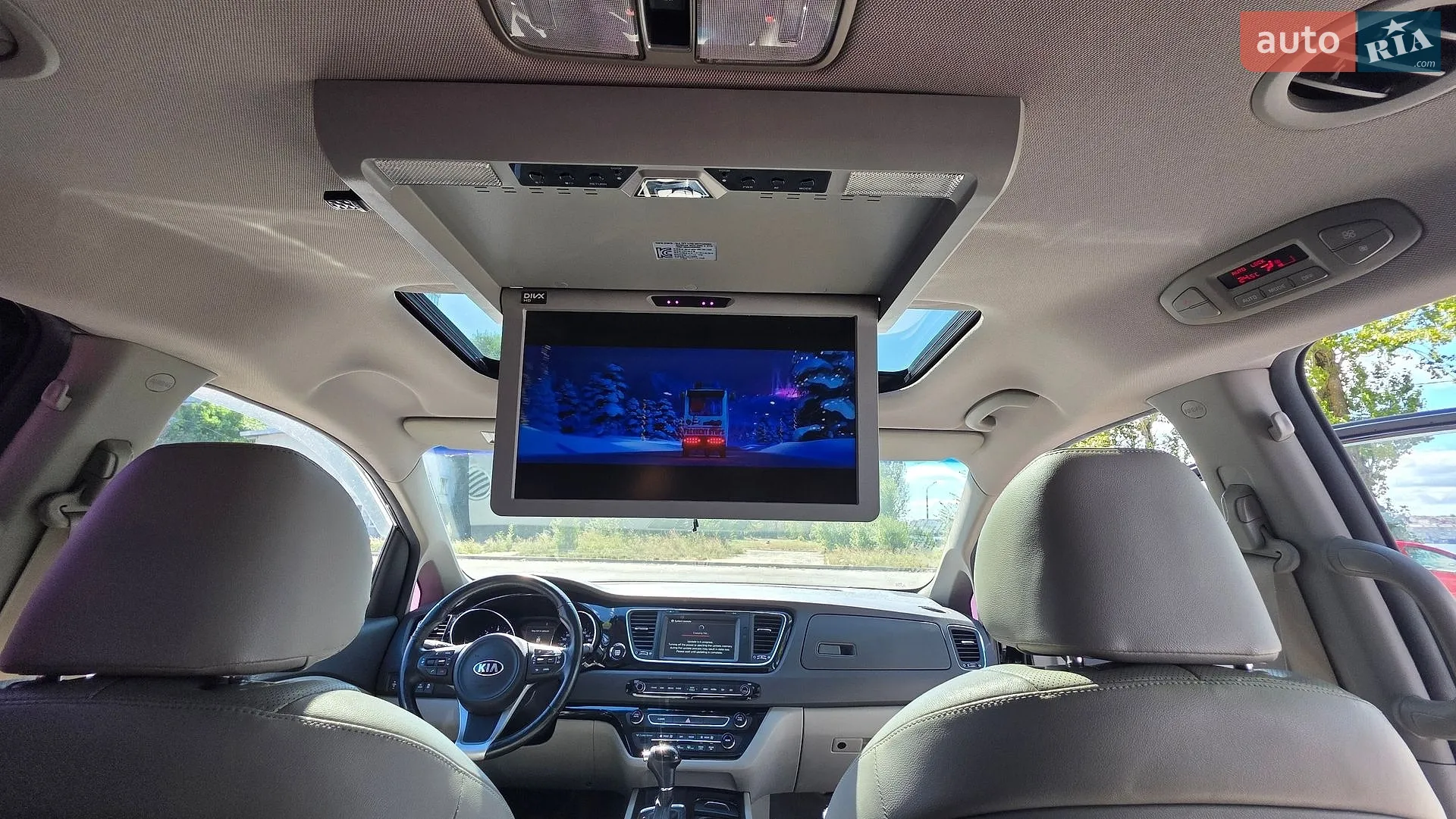 2015 Kia Carnival - мініатюра 24