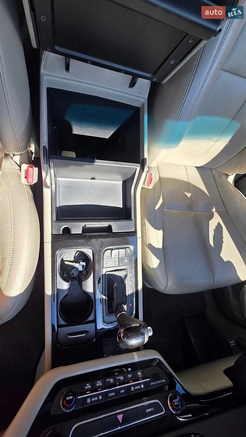 2015 Kia Carnival - мініатюра 28