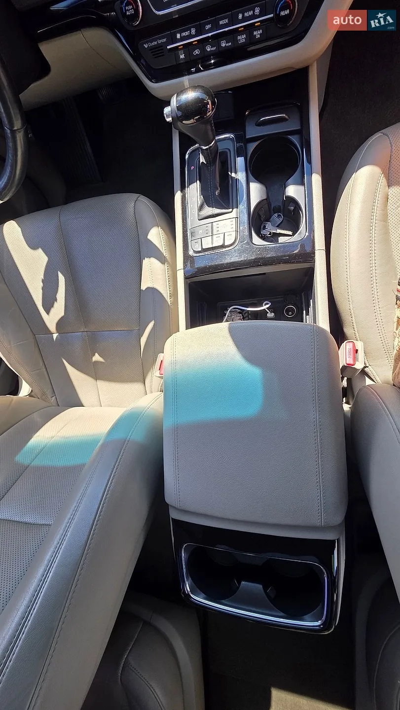 2015 Kia Carnival - мініатюра 27