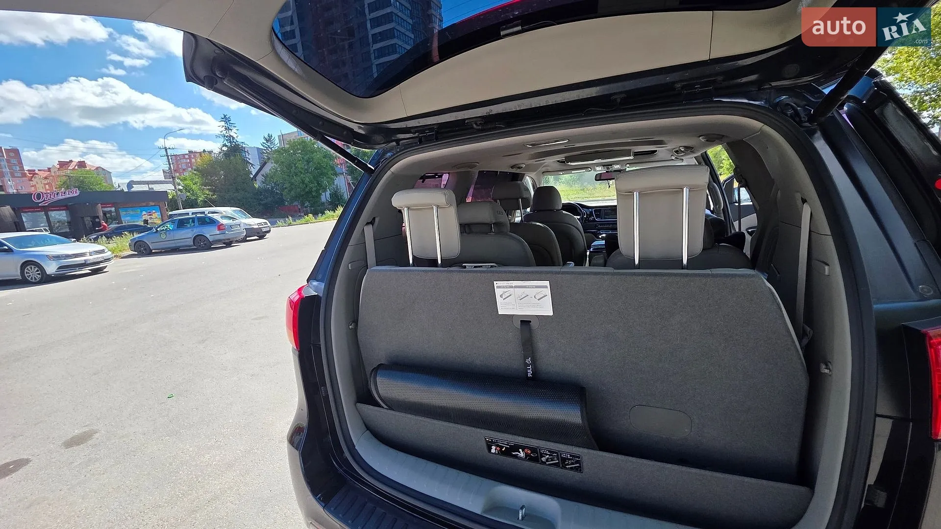 2015 Kia Carnival - мініатюра 30