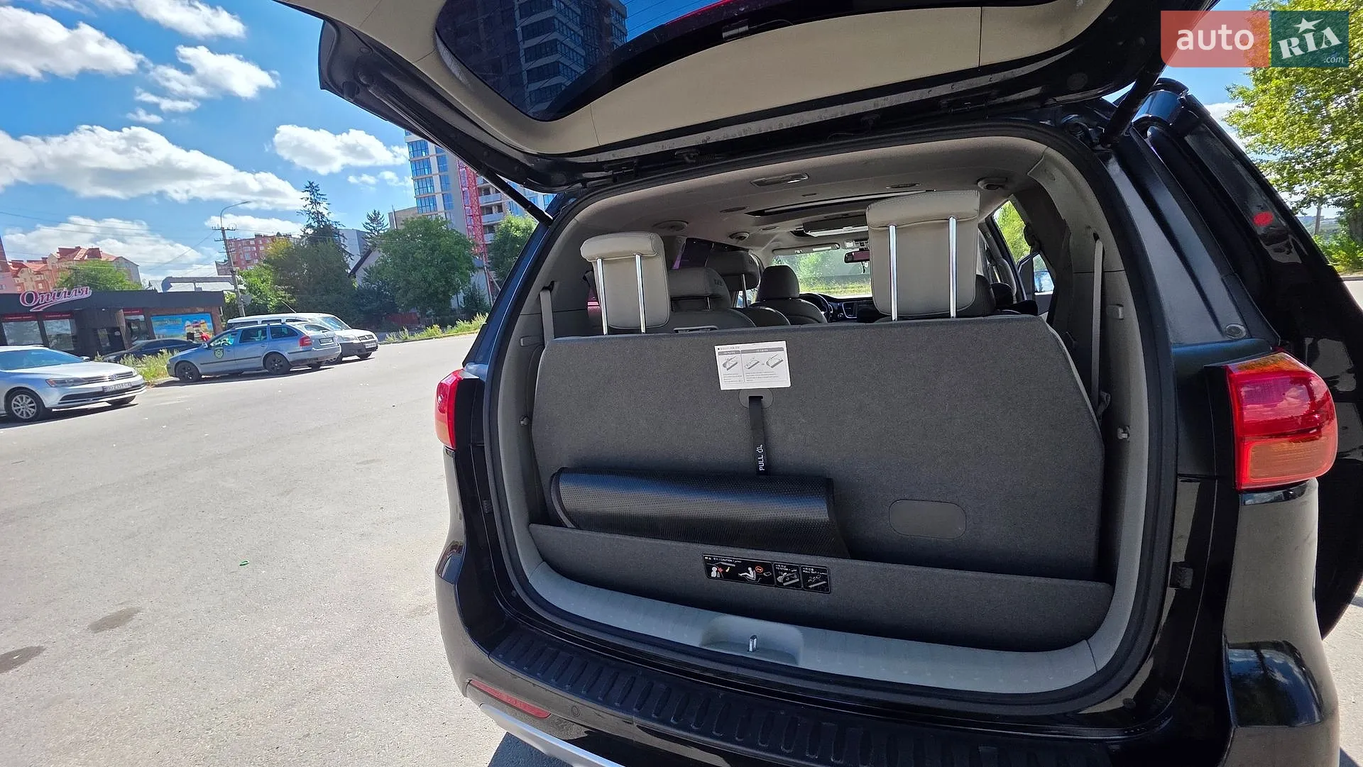 2015 Kia Carnival - мініатюра 29